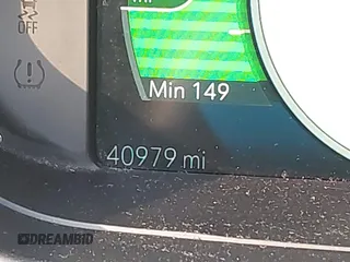 2021 Chevrolet Bolt EV Premier z VIN 1G1FZ6S09M4113694, wystawiony jako IAAI lot #41378289 z przebiegiem 40 979 mil mil oraz . Historia ofert i sprzedaży dostępna na DreamBid. Obrazek 16.