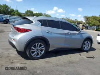 2017 Infiniti QX30 Sport z VIN SJKCH5CP6HA022776, wystawiony jako Copart lot #56149245 z przebiegiem 66 461 mil mil oraz Tytuł czysty. Historia ofert i sprzedaży dostępna na DreamBid. Obrazek 3.