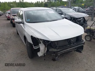 2019 Volkswagen Passat Wolfsburg Edition z VIN 1VWLA7A30KC002809, wystawiony jako IAAI lot #42341311 z przebiegiem 31 181 mil mil oraz . Historia ofert i sprzedaży dostępna na DreamBid. Obrazek 1.