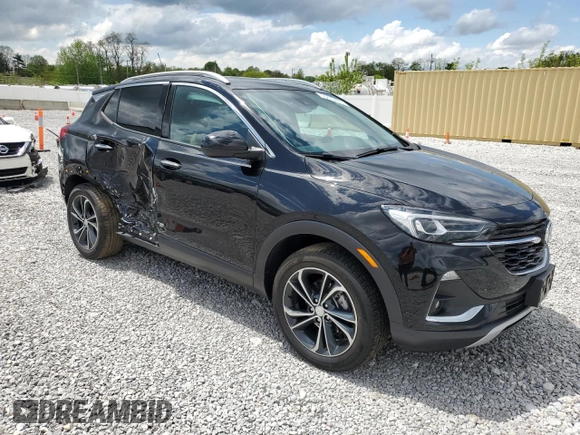 2022 Buick Encore GX Essence z VIN KL4MMGSL5NB000006, wystawiony jako Copart lot #55819465 z przebiegiem 11 849 mil mil oraz Szkoda całkowita • Salvage title. Historia ofert i sprzedaży dostępna na DreamBid. Obrazek 4.
