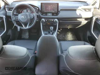 2022 Toyota RAV4 XLE Premium with VIN 2T3C1RFV1NC204487, listed as a Copart auction lot 86900914 with 32,679 mi miles and Salvage title. Bid and sale history available at DreamBid. Image 8.