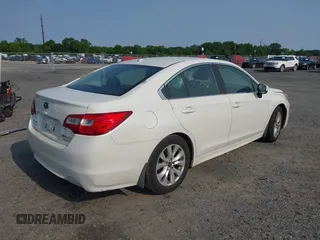 2015 Subaru Legacy Premium z VIN 4S3BNAC68F3050166, wystawiony jako IAAI lot #42412411 z przebiegiem 180 419 mil mil oraz . Historia ofert i sprzedaży dostępna na DreamBid. Obrazek 4.