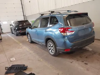 2019 Subaru Forester Premium with VIN JF2SKAEC3KH590972, listed as a IAAI auction lot 42115496 with 25,091 mi miles and . Bid and sale history available at DreamBid. Image 3.