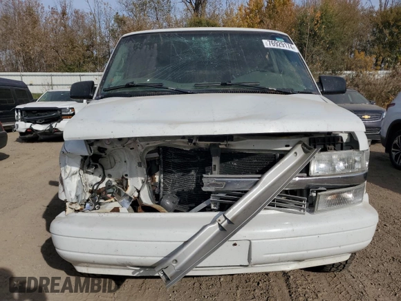 2004 Chevrolet Astro z VIN 1GNEL19X84B115918, wystawiony jako Copart lot #76929174 z przebiegiem 149 945 mil mil oraz Czysty tytuł • Clean title. Historia ofert i sprzedaży dostępna na DreamBid. Obrazek 5.