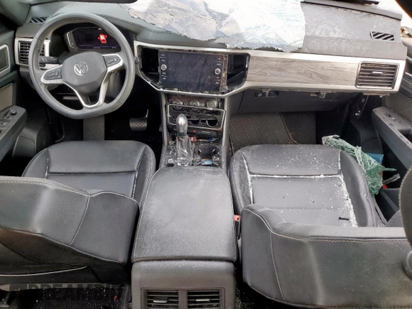 2022 Volkswagen Atlas SE with VIN 1V2JE2CA5NC222009, listed as a Copart auction lot 58000185 with 64,173 mi miles and Salvage title. Bid and sale history available at DreamBid. Image 8.