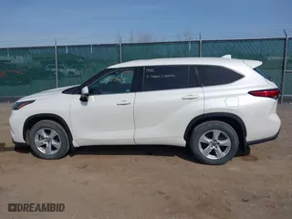 2021 Toyota Highlander L with VIN 5TDBZRBH3MS534991, listed as a IAAI auction lot 41771455 with 66,517 mi miles. Bid and sale history available at carsss.com. Image 14.