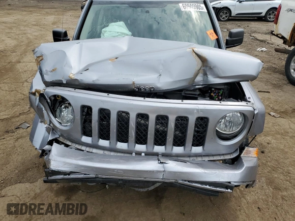2015 Jeep Patriot High Altitude z VIN 1C4NJPFA8FD296253, wystawiony jako Copart lot #60509905 z przebiegiem Nie podano mil oraz Czysty tytuł • Clean title. Historia ofert i sprzedaży dostępna na DreamBid. Obrazek 11.