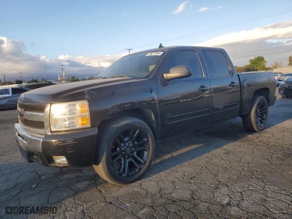 2008 Chevrolet Silverado 1500 LTZ with VIN 2GCEC13J281112046, listed as a Copart auction lot 78277364 with 177,717 mi miles and Salvage Title. Bid and sale history available at carsss.com. Image 1.