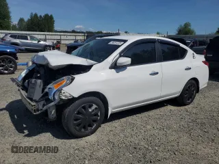 2016 Nissan Versa SV z VIN 3N1CN7AP9GL884006, wystawiony jako Copart lot #59031225 z przebiegiem Nie podano mil oraz Szkoda całkowita • Salvage title. Historia ofert i sprzedaży dostępna na DreamBid. Obrazek 1.