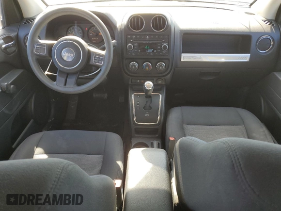 2016 Jeep Compass Sport SE with VIN 1C4NJDBBXGD523537, listed as a Copart auction lot 87664995 with 132,010 mi miles and Salvage title. Bid and sale history available at DreamBid. Image 8.