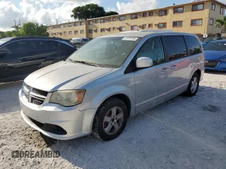 2011 Dodge Grand Caravan Mainstreet z VIN 2D4RN3DG0BR650699, wystawiony jako Copart lot #61970195 z przebiegiem 135 485 mil mil oraz Czysty tytuł • Clean title. Historia ofert i sprzedaży dostępna na DreamBid. Obrazek 1.