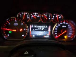 2014 GMC Sierra 1500 SLE z VIN 1GTV2UEC2EZ298094, wystawiony jako Copart lot #41510815 z przebiegiem 141 432 mil mil oraz Szkoda całkowita • Salvage title. Historia ofert i sprzedaży dostępna na DreamBid. Obrazek 9.