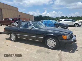 1980 Mercedes-Benz SL with VIN 10704412060233, listed as a Copart auction lot 63038205 with 26,039 mi miles and Clean title. Bid and sale history available at DreamBid. Image 4.
