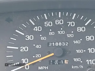 1997 Toyota Previa z VIN JT3GK12M0V1247510, wystawiony jako IAAI lot #41911370 z przebiegiem 218 832 mil mil oraz . Historia ofert i sprzedaży dostępna na DreamBid. Obrazek 15.
