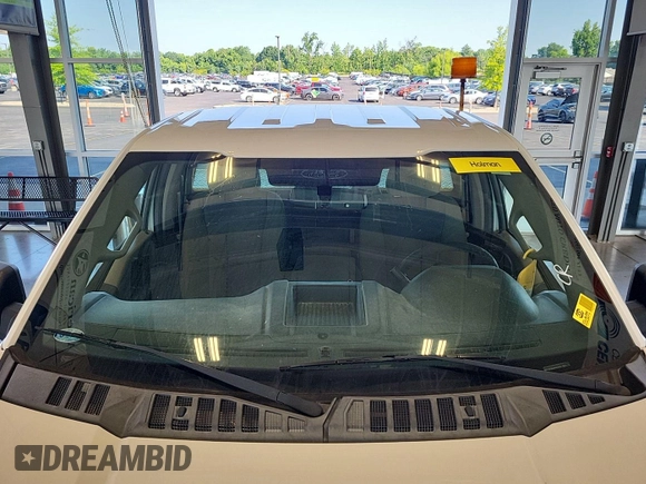 2016 Ford F-150 XL with VIN 1FTMF1CP9GKF21375, listed as a IAAI auction lot 42785364 with 158,271 mi miles and . Bid and sale history available at DreamBid. Image 9.