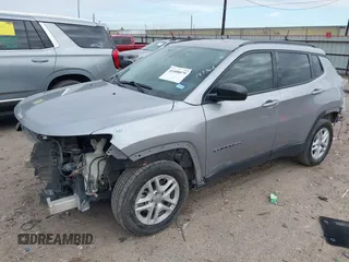 2018 Jeep Compass Sport with VIN 3C4NJCAB0JT250928, listed as a IAAI auction lot 41408079 with 110,422 mi miles. Bid and sale history available at carsss.com. Image 18.