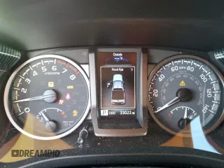 2022 Toyota Tacoma SR5 with VIN 3TMDZ5BN5NM126114, listed as a Copart auction lot 62710845 with 35,000 mi miles and Salvage title. Bid and sale history available at DreamBid. Image 9.