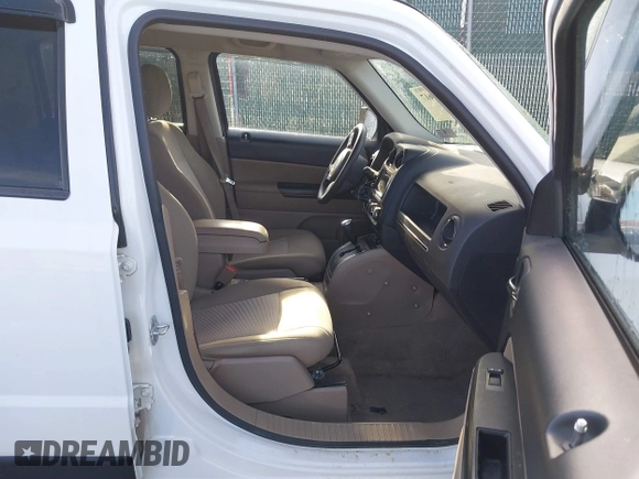 2017 Jeep Patriot Sport with VIN 1C4NJRBB0HD196872, listed as a IAAI auction lot 41750617 with 61,199 mi miles and . Bid and sale history available at DreamBid. Image 5.