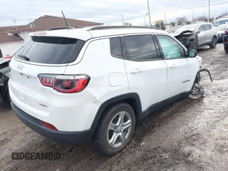 2023 Jeep Compass Latitude with VIN 3C4NJDBN6PT556992, listed as a IAAI auction lot 41226965 with 22,300 mi miles and . Bid and sale history available at DreamBid. Image 4.