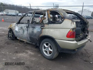 2002 BMW X5 3.0i with VIN 5UXFA53562LP46206, listed as a IAAI auction lot 41743323 with 1 mi miles. Bid and sale history available at carsss.com. Image 3.