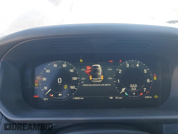 2024 Land Rover Discovery with VIN SALRL4EU3R2493345, listed as a Copart auction lot 46492665 with 9,656 mi miles and Salvage Title. Bid and sale history available at DreamBid. Image 9.
