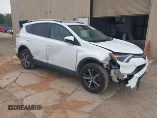 2017 Toyota RAV4 XLE с VIN 2T3WFREV6HW389493, выставлен на аукционе IAAI как лот 42087504 с пробегом 152 708 миль миль и . История ставок и продаж доступна на DreamBid. Изображение 1.