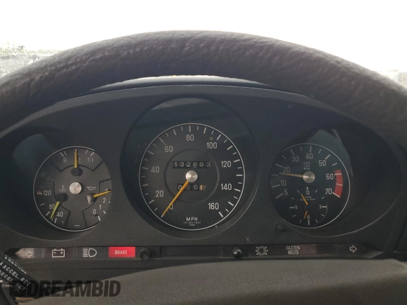1976 Mercedes-Benz SLC с VIN 10702412015039, выставлен на аукционе Copart как лот 54490515 с пробегом 132 693 миль миль и Чистый • Clean title. История ставок и продаж доступна на DreamBid. Изображение 9.