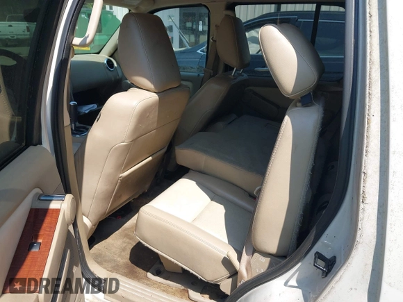 2010 Ford Explorer Eddie Bauer with VIN 1FMEU6EE4AUA86968, listed as a IAAI auction lot 42004491 with 155,666 mi miles. Bid and sale history available at carsss.com. Image 8.