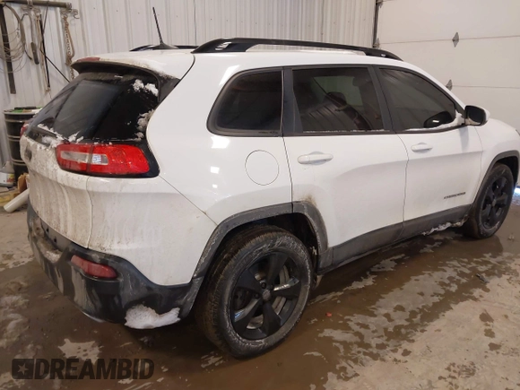 2016 Jeep Cherokee Latitude with VIN 1C4PJMCS5GW219429, listed as a IAAI auction lot 41578760 with 161,964 mi miles and . Bid and sale history available at carsss.com. Image 4.