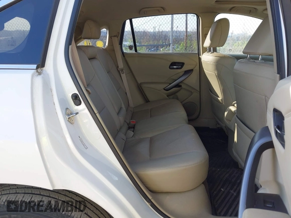 2015 Acura RDX Tech Pkg with VIN 5J8TB4H55FL015973, listed as a IAAI auction lot 42075177 with 134,011 mi miles. Bid and sale history available at carsss.com. Image 8.