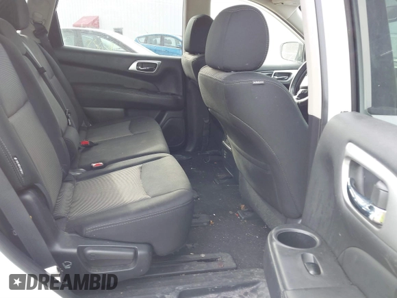 2018 Nissan Pathfinder SV z VIN 5N1DR2MM3JC661100, wystawiony jako IAAI lot #41539611 z przebiegiem 80 115 mil mil oraz . Historia ofert i sprzedaży dostępna na DreamBid. Obrazek 8.