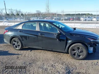 2023 Hyundai Elantra SEL z VIN 5NPLM4AG7PH089485, wystawiony jako IAAI lot #41334865 z przebiegiem 35 978 mil mil oraz . Historia ofert i sprzedaży dostępna na DreamBid. Obrazek 13.