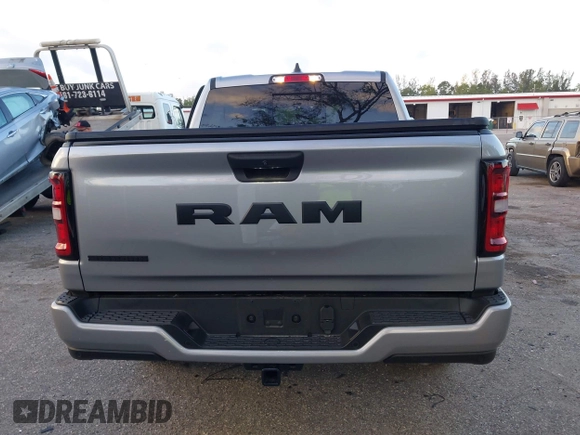 2025 Ram 1500 Big Horn with VIN 1C6RREFG9SN527515, listed as a IAAI auction lot 41952115 with 8,009 mi miles and . Bid and sale history available at DreamBid. Image 17.