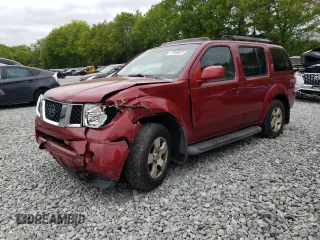2006 Nissan Pathfinder SE z VIN 5N1AR18WX6C607437, wystawiony jako Copart lot #57950025 z przebiegiem 159 150 mil mil oraz Czysty tytuł • Clean title. Historia ofert i sprzedaży dostępna na DreamBid. Obrazek 1.