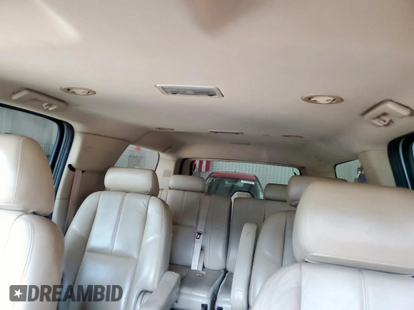2010 Chevrolet Suburban LT с VIN 1GNUCJE06AR222604, выставлен на аукционе Copart как лот 61961725 с пробегом 206 588 миль миль и Чистый • Clean title. История ставок и продаж доступна на DreamBid. Изображение 10.