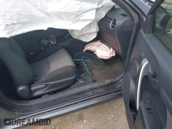 2015 Scion tC z VIN JTKJF5C70FJ013710, wystawiony jako IAAI lot #41770647 z przebiegiem Nie podano mil oraz . Historia ofert i sprzedaży dostępna na DreamBid. Obrazek 5.