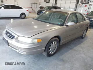 1998 Buick Regal LS with VIN 2G4WB52K7W1588391, listed as a IAAI auction lot 41955056 with 1 mi miles. Bid and sale history available at carsss.com. Image 2.