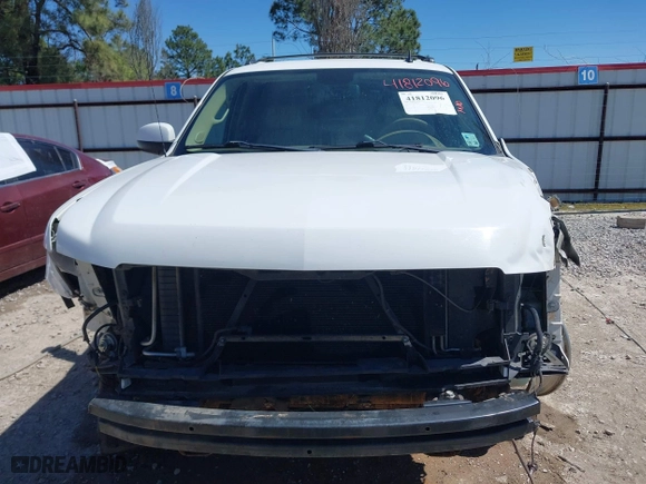 2009 Chevrolet Avalanche LT w/2LT with VIN 3GNEC22029G165263, listed as a IAAI auction lot 41812096 with 206,530 mi miles. Bid and sale history available at carsss.com. Image 13.