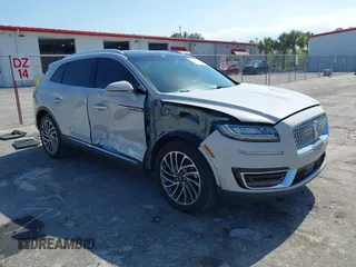 2019 Lincoln Nautilus Reserve z VIN 2LMPJ6L99KBL36336, wystawiony jako IAAI lot #42280974 z przebiegiem 35 483 mil mil oraz . Historia ofert i sprzedaży dostępna na DreamBid. Obrazek 1.