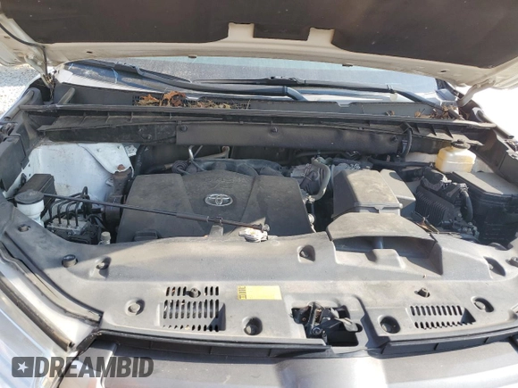 2018 Toyota Highlander SE с VIN 5TDKZRFH3JS549173, выставлен на аукционе Copart как лот 60822155 с пробегом 92 452 миль миль и Списание • Salvage title. История ставок и продаж доступна на DreamBid. Изображение 12.