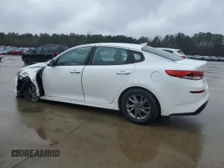 2019 Kia Optima LX with VIN 5XXGT4L3XKG335853, listed as a Copart auction lot 45223815 with 124,204 mi miles and Salvage Title. Bid and sale history available at carsss.com. Image 2.