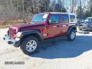 2021 Jeep Wrangler Unlimited Sport S z VIN 1C4HJXDG4MW647164, wystawiony jako IAAI lot #40952672 z przebiegiem 51 366 mil mil oraz . Historia ofert i sprzedaży dostępna na DreamBid. Obrazek 2.
