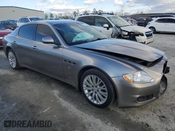 2009 Maserati Quattroporte z VIN ZAMFK39A690044644, wystawiony jako Copart lot #41343985 z przebiegiem 106 624 mil mil oraz Szkoda całkowita • Salvage title. Historia ofert i sprzedaży dostępna na DreamBid. Obrazek 4.