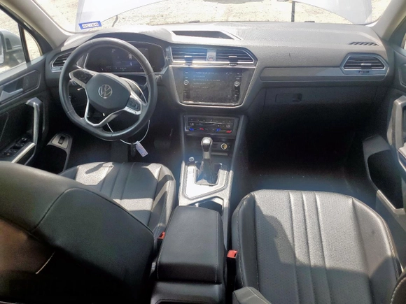 2022 Volkswagen Tiguan SE with VIN 3VV3B7AX5NM066514, listed as a Copart auction lot 61539025 with 141,315 mi miles and Clean title. Bid and sale history available at DreamBid. Image 8.