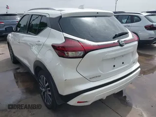 2022 Nissan Kicks SV with VIN 3N1CP5CV1NL518712, listed as a IAAI auction lot 41895567 with 79,683 mi miles. Bid and sale history available at carsss.com. Image 3.
