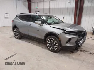 2024 Chevrolet Blazer RS z VIN 3GNKBKRS7RS133533, wystawiony jako IAAI lot #42130846 z przebiegiem 33 488 mil mil oraz . Historia ofert i sprzedaży dostępna na DreamBid. Obrazek 1.