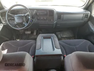 2002 GMC Sierra 1500 SLE z VIN 1GTEK19T92Z285346, wystawiony jako Copart lot #55022305 z przebiegiem 117 944 mil mil oraz Szkoda całkowita • Salvage title. Historia ofert i sprzedaży dostępna na DreamBid. Obrazek 8.