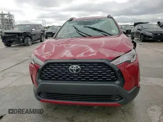 2024 Toyota Corolla Cross LE z VIN 7MUBAABG5RV085715, wystawiony jako Copart lot #56195495 z przebiegiem 47 512 mil mil oraz Szkoda całkowita • Salvage title. Historia ofert i sprzedaży dostępna na DreamBid. Obrazek 14.