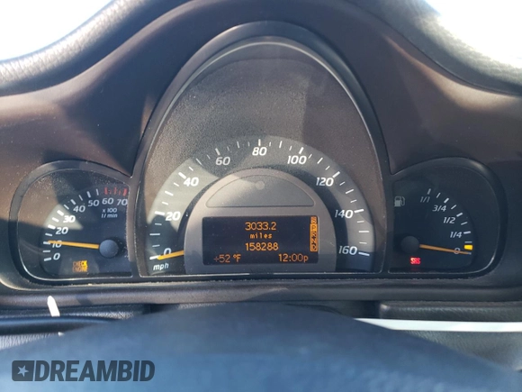 2003 Mercedes-Benz C 230 Kompressor z VIN WDBRN40J93A457704, wystawiony jako Copart lot #81744394 z przebiegiem 158 288 mil mil oraz Szkoda całkowita • Salvage title. Historia ofert i sprzedaży dostępna na DreamBid. Obrazek 9.