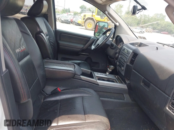 2011 Nissan Titan SL с VIN 1N6AA0EC7BN305065, выставлен на аукционе IAAI как лот 42425645 с пробегом 208 348 миль миль и . История ставок и продаж доступна на DreamBid. Изображение 5.